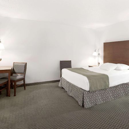 Days Inn By Wyndham Carroll Exterior photo