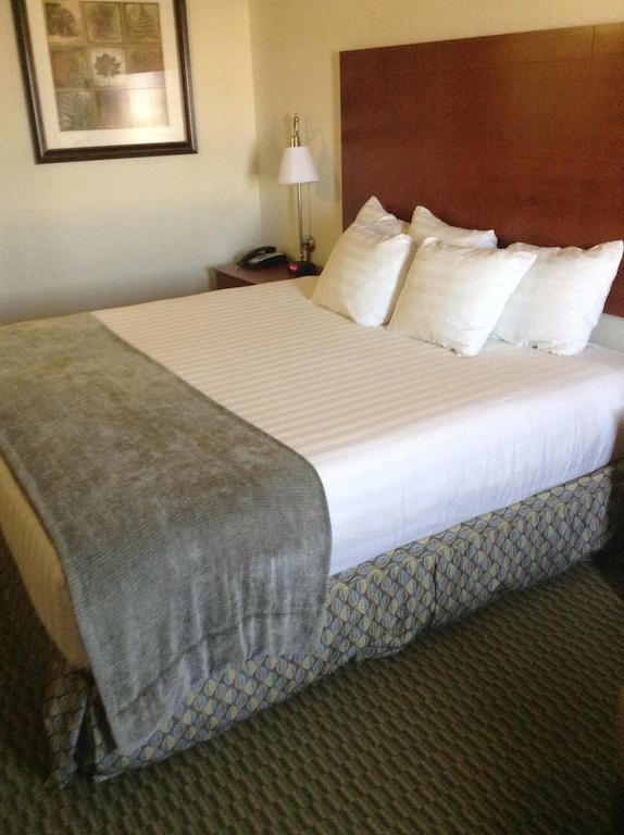 Days Inn By Wyndham Carroll Room photo