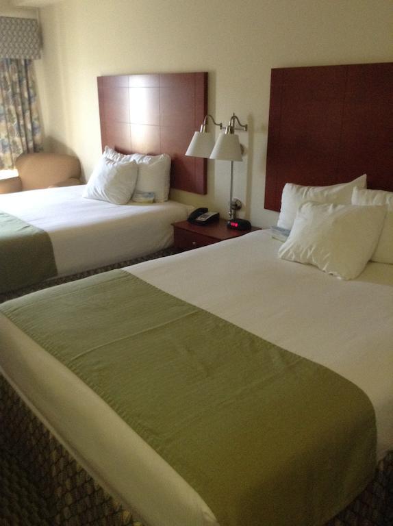 Days Inn By Wyndham Carroll Room photo